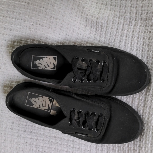 Vans - Picture 2 of 5